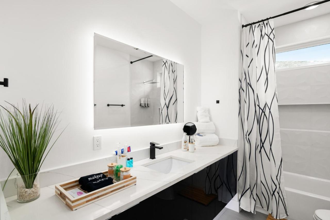 Dallas Luxury Modern House By Dallas Love Airport Exterior photo